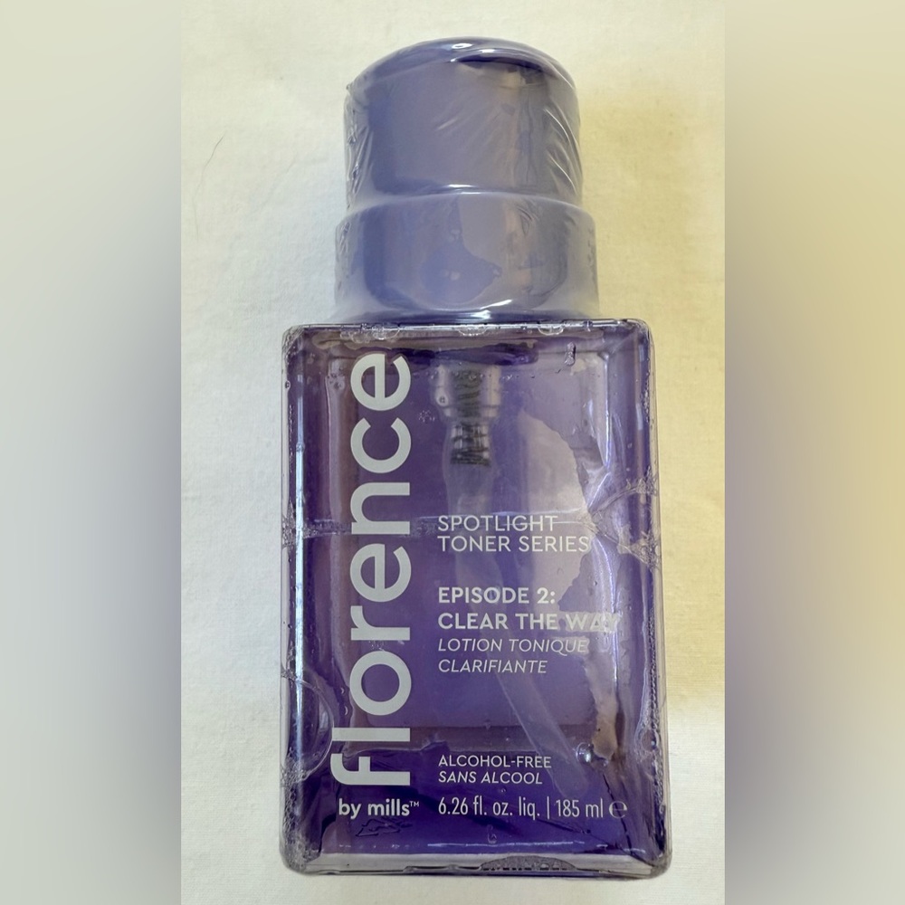 FLORENCE BY MILLS  SPOTLIGHT TONER SERIES EPISODE 2: CLEAR THE WAY - Picture 2 of 3
